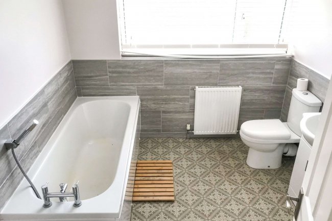 17 Lornes Close, Southend-on-Sea, Essex, SS2 4PX 6