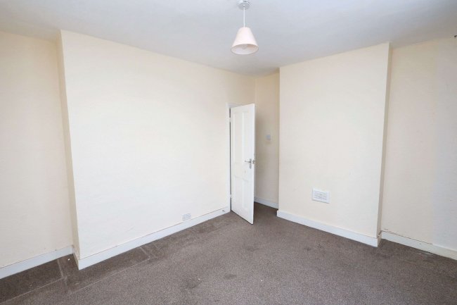 49 Dockland Street, Canning Town, E16 2JE 6