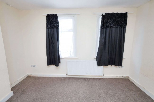 49 Dockland Street, Canning Town, E16 2JE 6