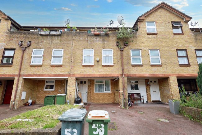 53 Clarence Road, Manor Park, E12 5BB 10