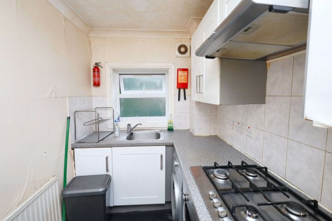 53 Clarence Road, Manor Park, E12 5BB 10