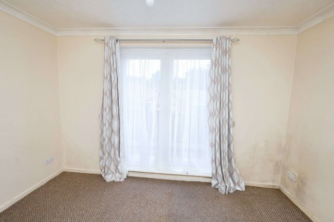 53 Clarence Road, Manor Park, E12 5BB 10