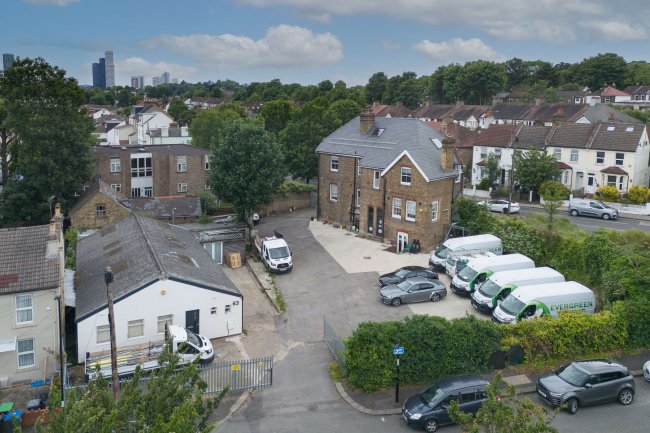 The Rail View, 188 Selsdon Road and 63 Jarvis Road, South Croydon, CR2 6PL 4