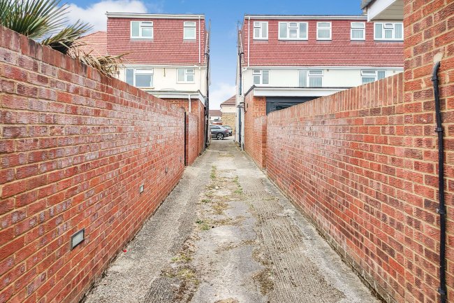 Land on the north-east side of 154 Cardington Square, Hounslow TW4 6AL 9