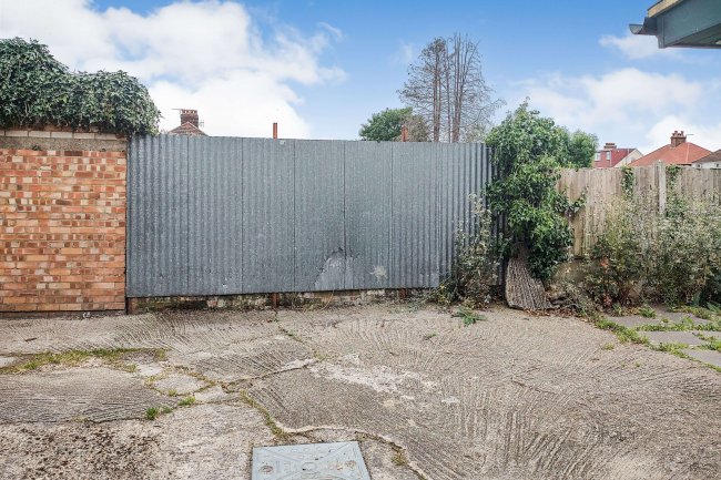 Land on the north-east side of 154 Cardington Square, Hounslow TW4 6AL 9