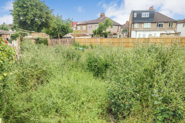 Land on the north-east side of 154 Cardington Square, Hounslow TW4 6AL 9