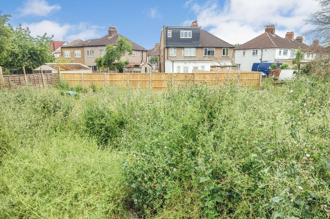 Land on the north-east side of 154 Cardington Square, Hounslow TW4 6AL 9