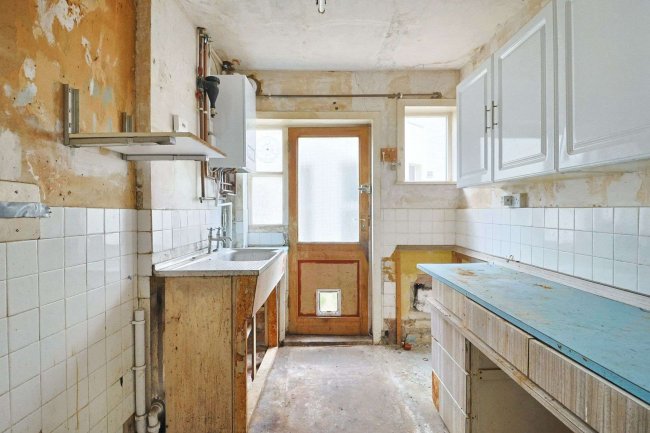 138 Malmesbury Park Road, Charminster, Bournemouth, BH8 8PJ 3