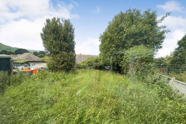 35 Winchester Way, Eastbourne, East Sussex, BN22 0JS 7