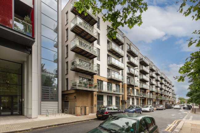 Flat 8, 24 Gwynne Road, Battersea, London, SW11 3GL 3