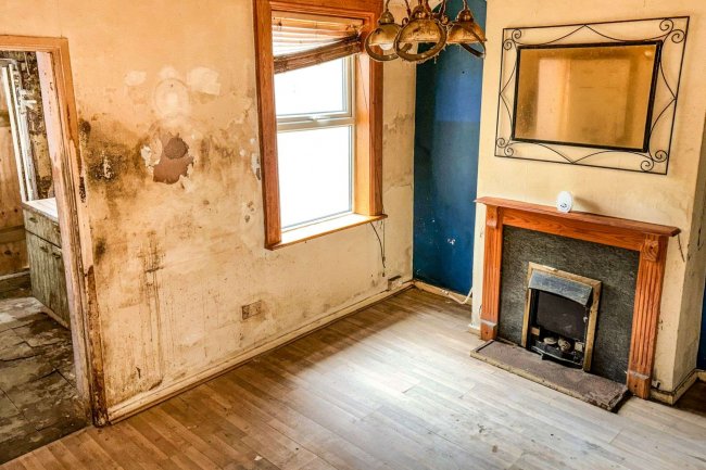 84 India Road, Gloucester, Gloucestershire, GL1 4DL 6