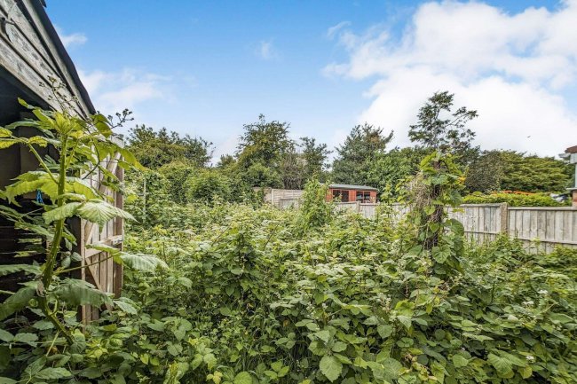 295 Findon Road, Findon Valley, Worthing, BN14 0HA 1