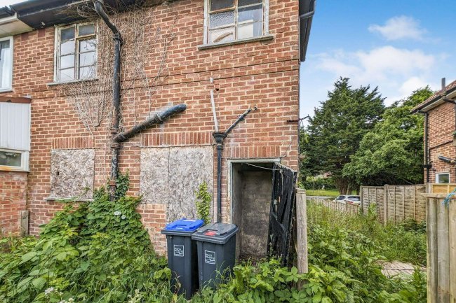 295 Findon Road, Findon Valley, Worthing, BN14 0HA 1