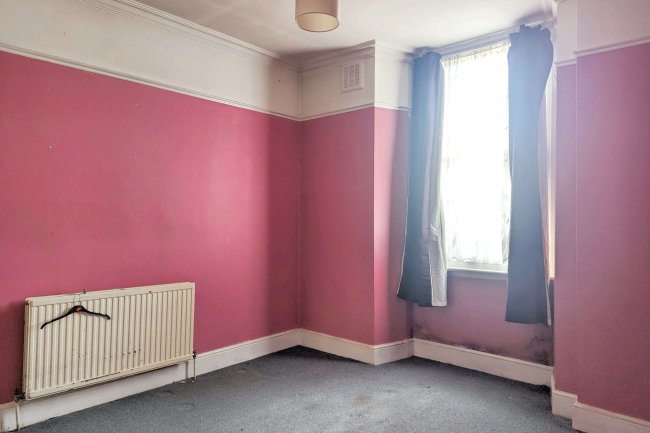 Flat 4 Thurleigh Mansions, 33 Thurleigh Road, Balham, London SW12 8UA 7