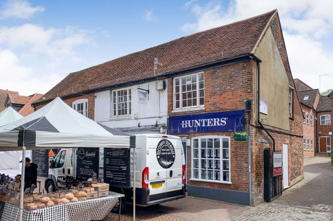 83-85 High Street, Chesham, Buckinghamshire, HP5 1DE 7