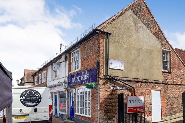 83-85 High Street, Chesham, Buckinghamshire, HP5 1DE 7