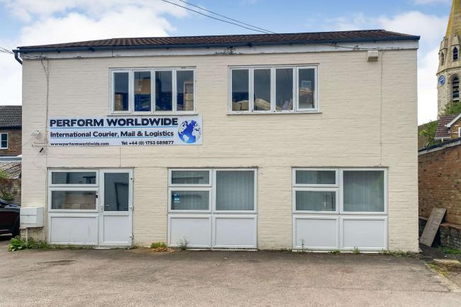 7A Horton Road, Datchet, Berkshire, SL3 9EN 8