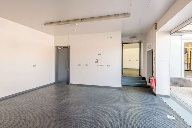 117 Burnham Road, Chingford, London, E4 8PA 1