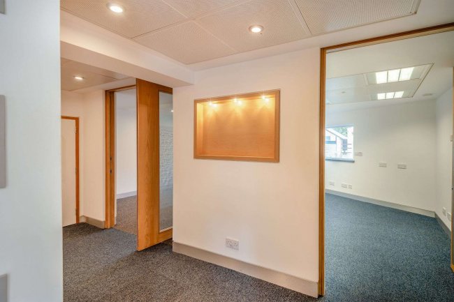 117 Burnham Road, Chingford, London, E4 8PA 1