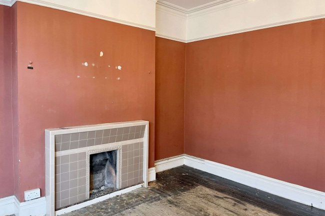 39 Erpingham Road, Putney, SW15 1BQ 3