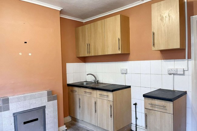 39 Erpingham Road, Putney, SW15 1BQ 3