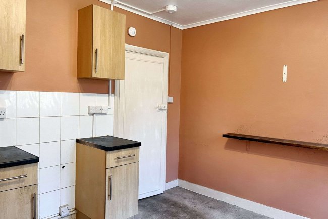 39 Erpingham Road, Putney, SW15 1BQ 3
