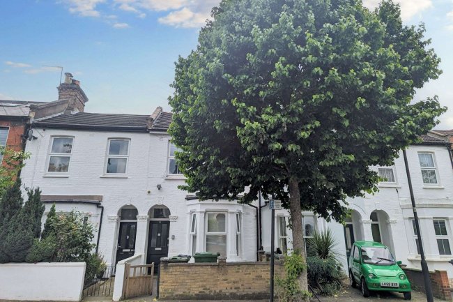 62 Cambria Road, London, SE5 9AS 2