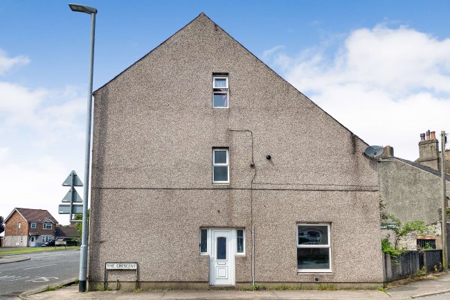 13 The Crescent, Cleator Moor, CA25 5QL 7
