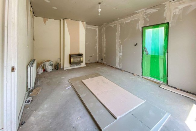 13 The Crescent, Cleator Moor, CA25 5QL 7