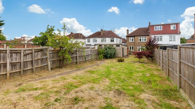 3 Ennerdale Gardens, Wembley, London, Middlesex, HA9 8QY 8