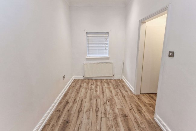 17A Rosendale Road, London, SE21 8DS 4