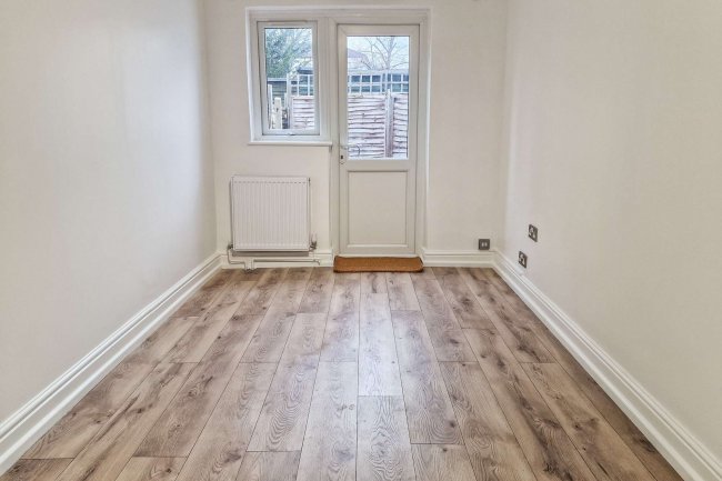 17A Rosendale Road, London, SE21 8DS 4