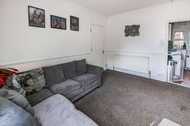 17/18 Merritt Road Paignton TQ3 3RW 3