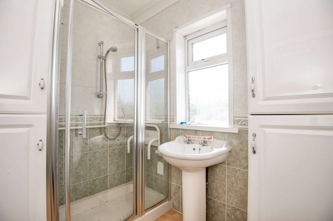 Burmax, Thorne Road, Hatfield, DN7 6EN 1