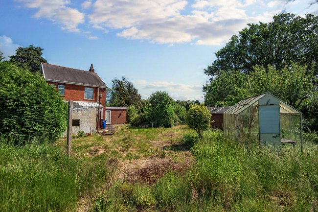 Burmax, Thorne Road, Hatfield, DN7 6EN 1