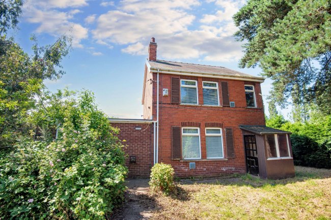 Burmax, Thorne Road, Hatfield, DN7 6EN 1