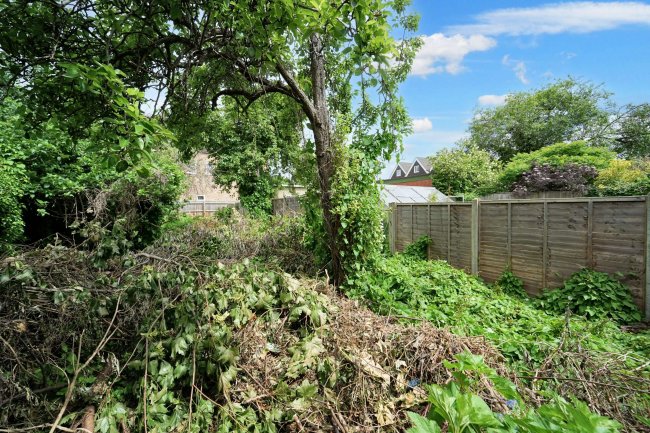 580 Bath Road, Taplow, Maidenhead SL6 0PE 6