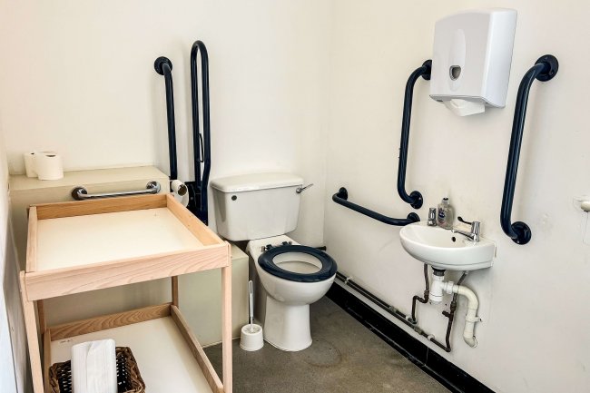 Pixham Annex, Pixham Lane, Dorking RH4 1PQ 5