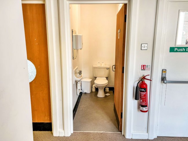 Pixham Annex, Pixham Lane, Dorking RH4 1PQ 5