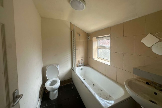 22 Regent Street, Shildon, DL4 1JL 1