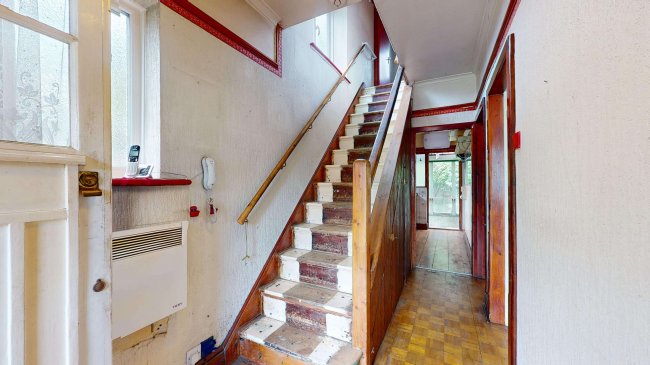 26 Whitefoot Lane, Bromley, Kent, BR1 5SJ 2