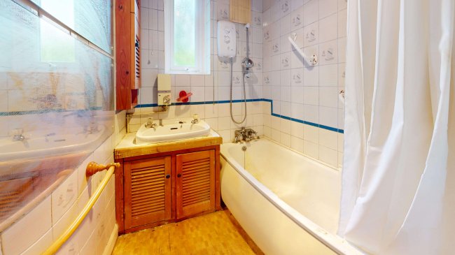 26 Whitefoot Lane, Bromley, Kent, BR1 5SJ 2