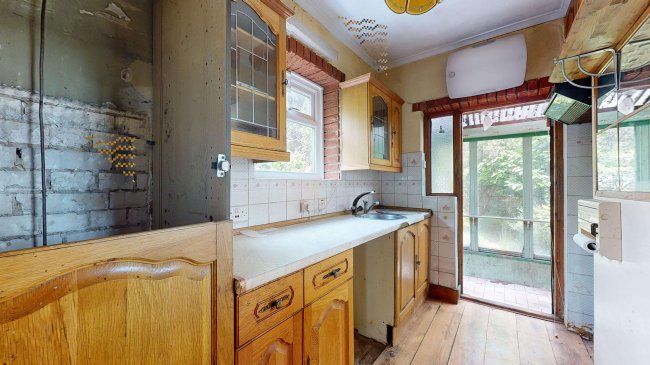 26 Whitefoot Lane, Bromley, Kent, BR1 5SJ 2