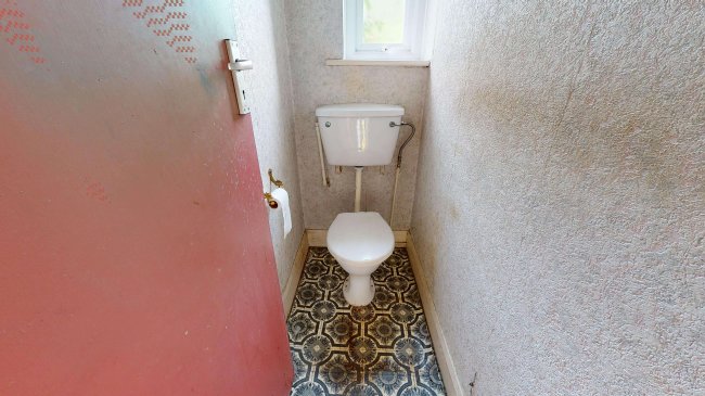 26 Whitefoot Lane, Bromley, Kent, BR1 5SJ 2