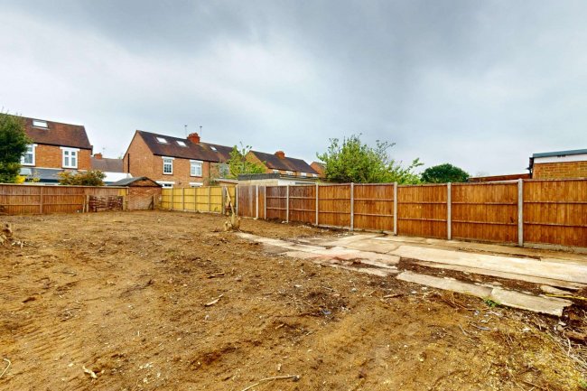 33/35 Forlease Road, Maidenhead SL6 1RX 3