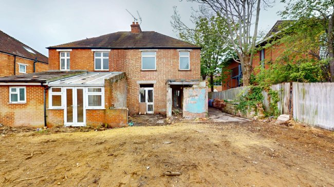 33/35 Forlease Road, Maidenhead SL6 1RX 3