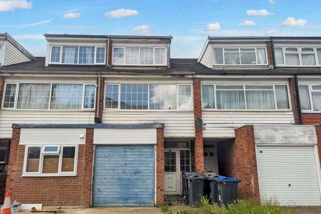 37 Strathmore Road, Croydon CR0 2JP 1