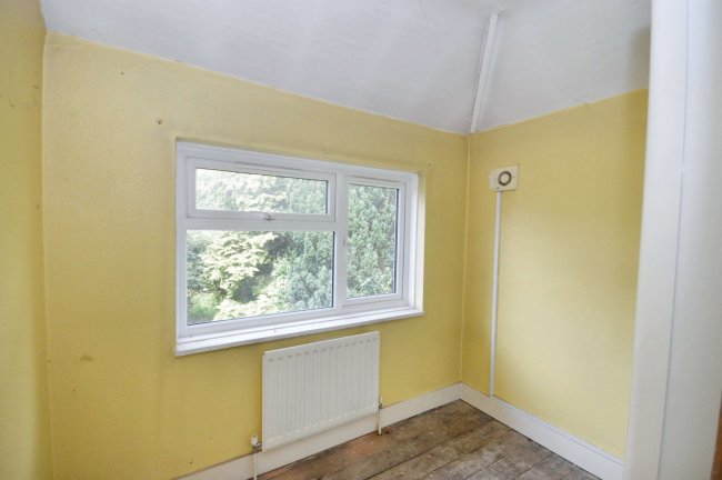 6 Denham Close, Denham, Uxbridge, Buckinghamshire, UB9 4EE 1