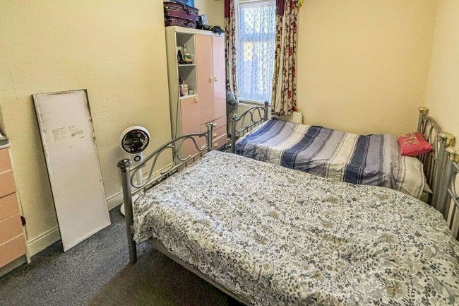 74 Hartington Road, Leicester, LE2 0GN 6