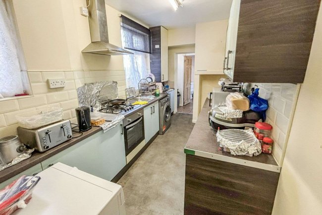 74 Hartington Road, Leicester, LE2 0GN 6